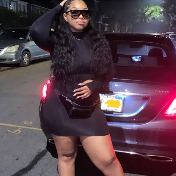 Profile Picture of Kyraa Vesely (@kyrajade10) on Poshmark