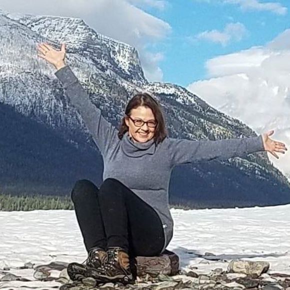 Profile Picture of Deborah Schultz (@poshberry77) on Poshmark