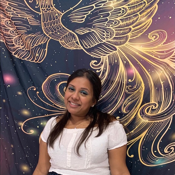 Profile Picture of Shakuntala Sawh (@ssawh01) on Poshmark