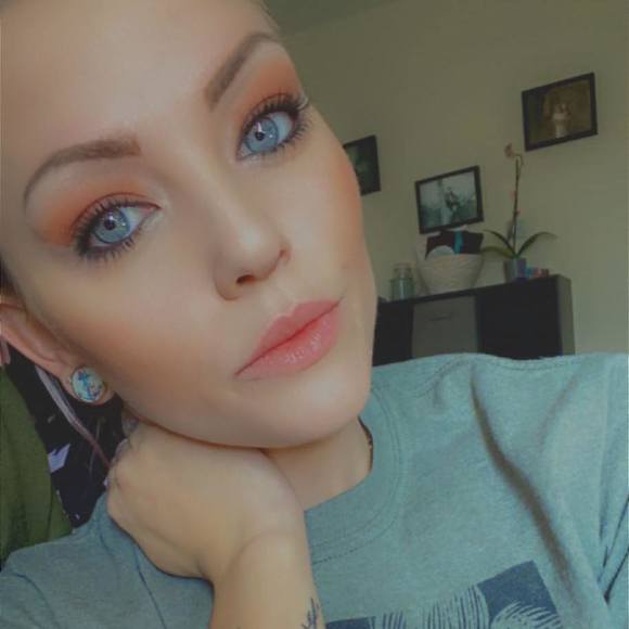 Profile Picture of Sarahbeth Guidroz (@guidrozs) on Poshmark