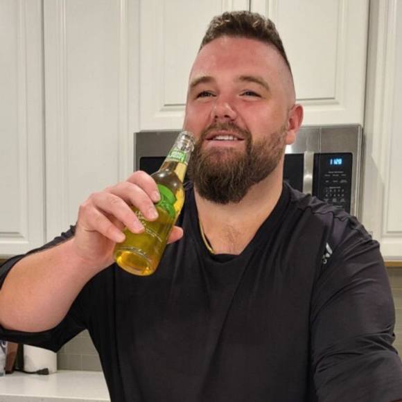 Profile Picture of Garrett Walther (@gwalther18) on Poshmark