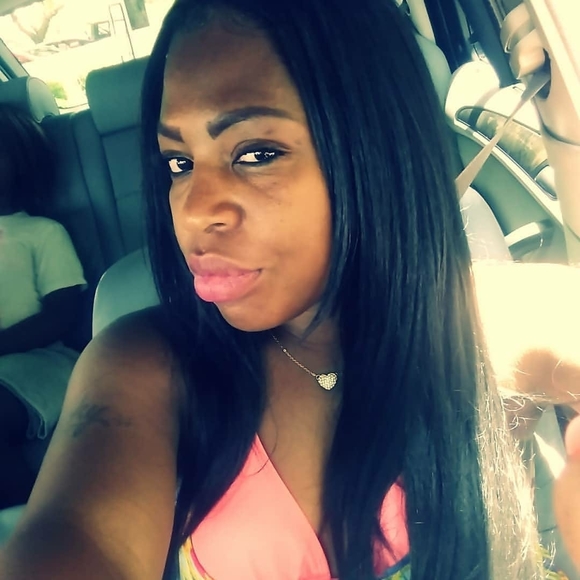 Profile Picture of Danyell Morgan (@ladyluvd_25) on Poshmark