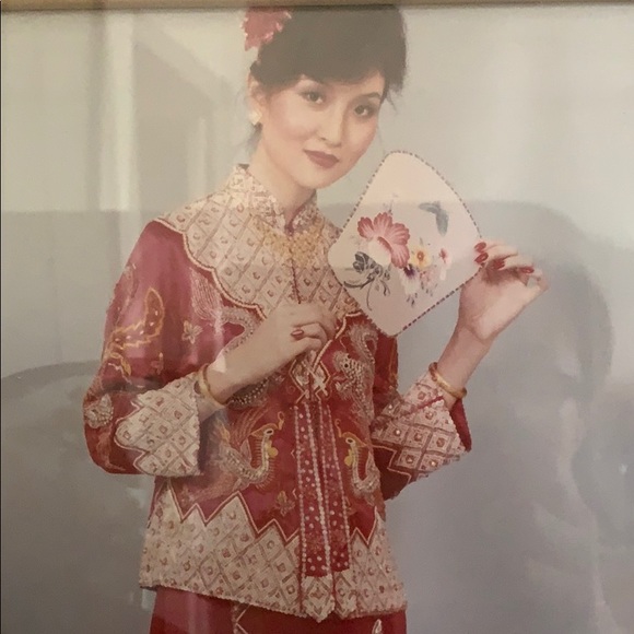 Profile Picture of Feng feng Shiue (@peirong58) on Poshmark