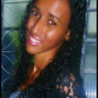 Profile Picture of Evelyn Araujo (@evelynaraujo891) on Twitter