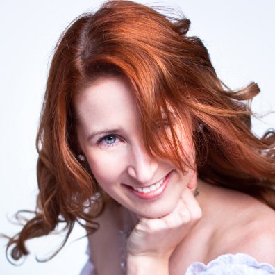 Profile Picture of Angie Manning (@AngelinaSings) on Twitter