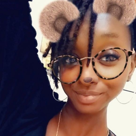 Profile Picture of Adonia Achillies (@mrsbeautiful88) on Poshmark