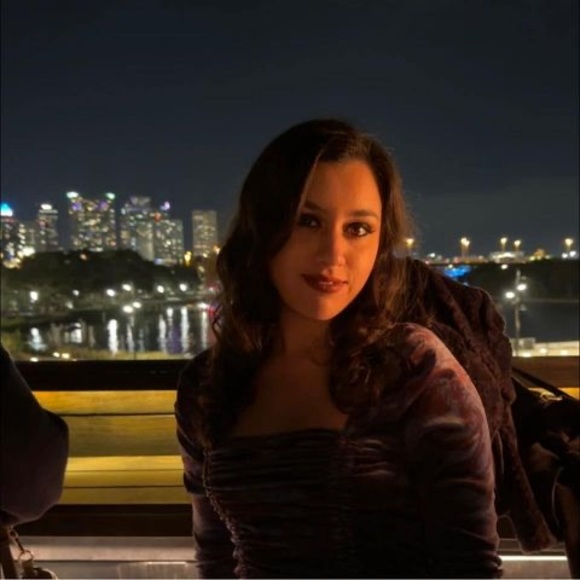 Profile Picture of Maria Kyriakakos (@marmaripayan) on Poshmark