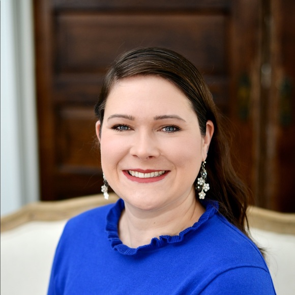 Profile Picture of Kara Rosentreter (@kararosentreter) on Poshmark