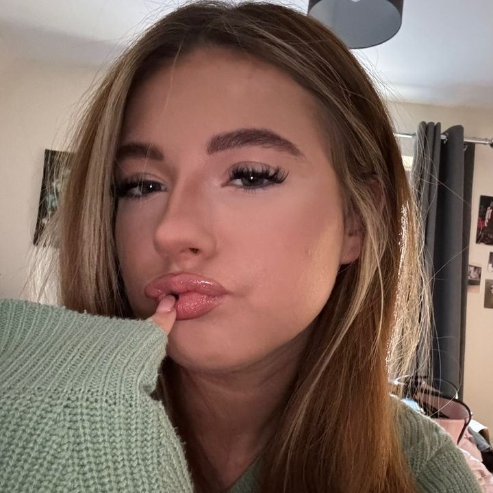 Profile Picture of eva (@evahassall) on Tiktok