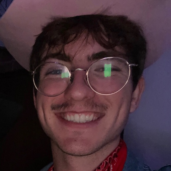 Profile Picture of Josh Dutton (@joshuaddutton) on Poshmark