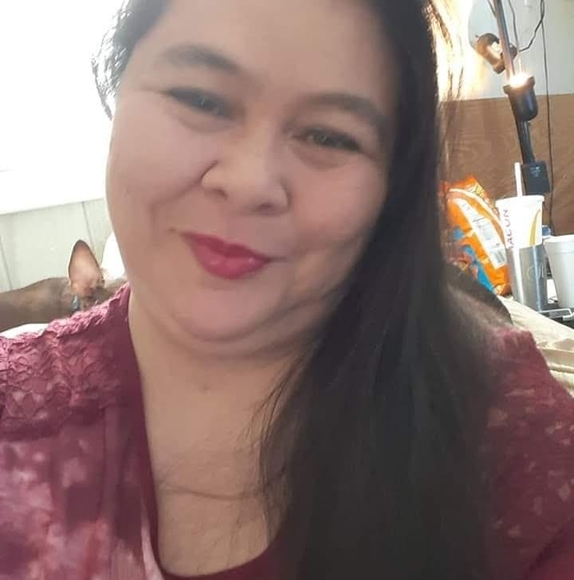 Profile Picture of Christina Weinmaster (@cweinmaster) on Poshmark