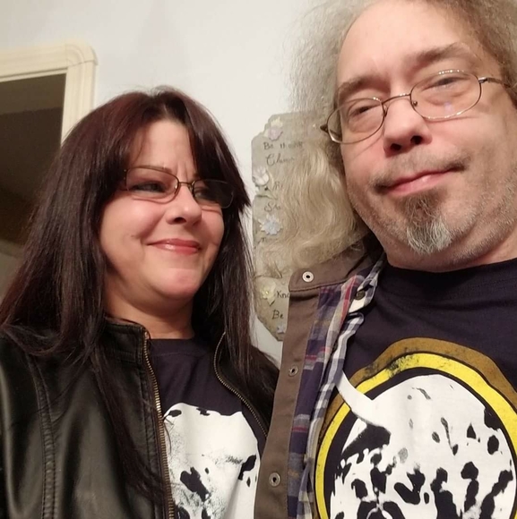 Profile Picture of John Farley (@johnfarley) on Poshmark