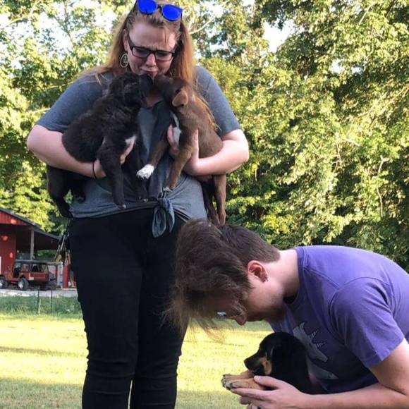 Profile Picture of Mary Soukup (@soukupmary) on Poshmark