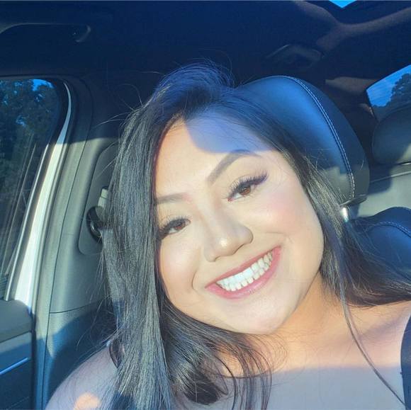 Profile Picture of Raven Boyd (@ravenrose12) on Poshmark