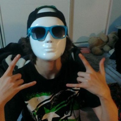 Profile Picture of Noah Olmstead (@Timeflys420) on Twitter