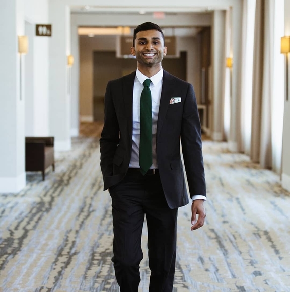 Profile Picture of Sanjiv Patel (@scpatel529) on Poshmark