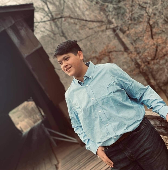 Rogelio Padilla - Poshmark Profile Picture of Rogelio Padilla (@rogeliopadil998) on Poshmark