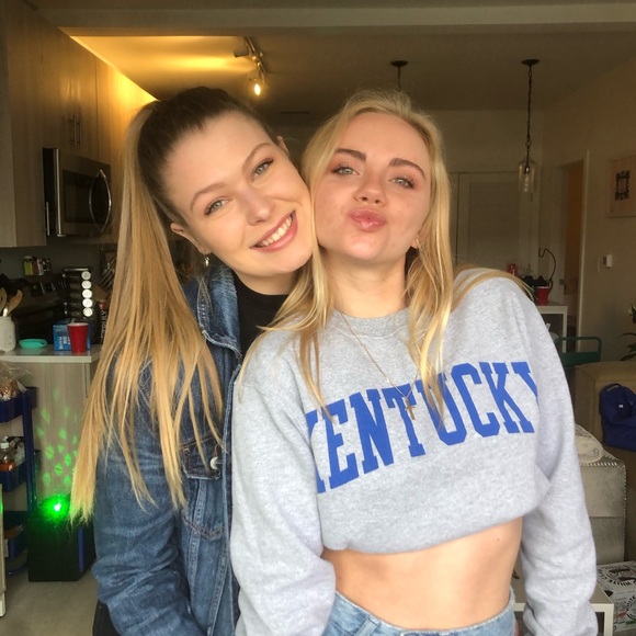 Profile Picture of Bailey Ratliff (@baileyratliff34) on Poshmark