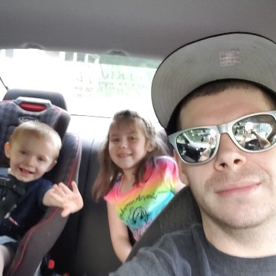 Profile Picture of James Longhi (@James52478920) on Twitter