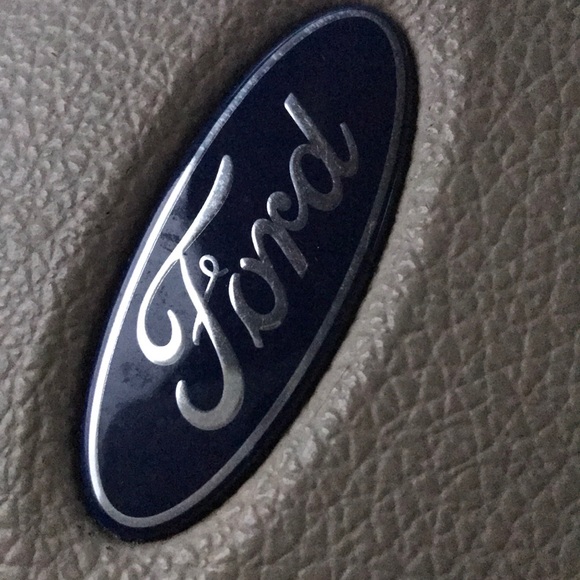 Profile Picture of Adam Dominguez (@ajdominguez08) on Poshmark