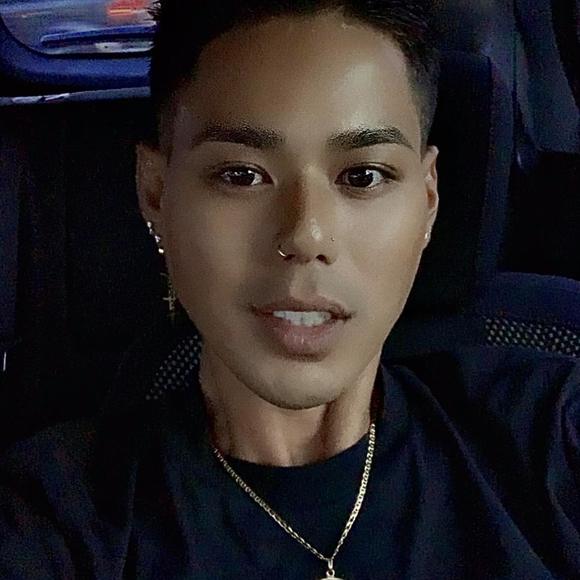 Profile Picture of Zachary Cabanlet (@zac_pomaikai) on Poshmark