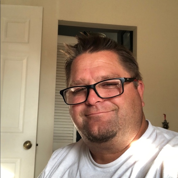 Profile Picture of Erik Bergstrom (@synergy451) on Poshmark