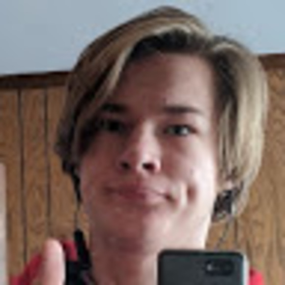 Profile Picture of Caleb Brendemuhl (@calebbrendemuhl) on Poshmark