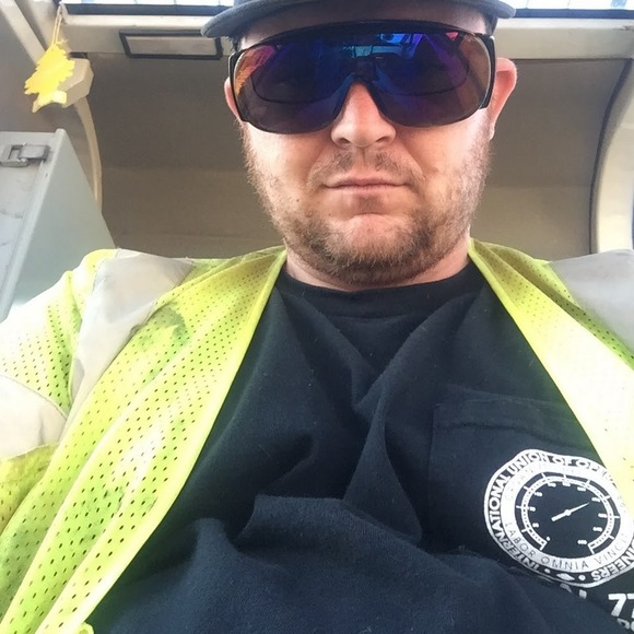 Profile Picture of Thomas Bergwall (@thomasbergwall) on Poshmark