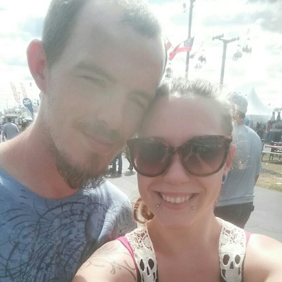 Profile Picture of Mandy Grimes (@nex478) on Poshmark