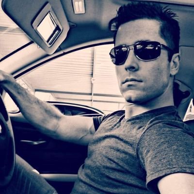 Profile Picture of Ryan Olver (@RyanTypeR) on Twitter