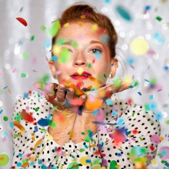 Profile Picture of Lesley Mealor (@dancingtrains) on Poshmark