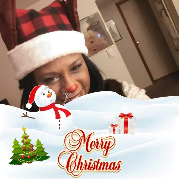 Profile Picture of Joyce Mcrae chester (@joycefromyork) on Poshmark