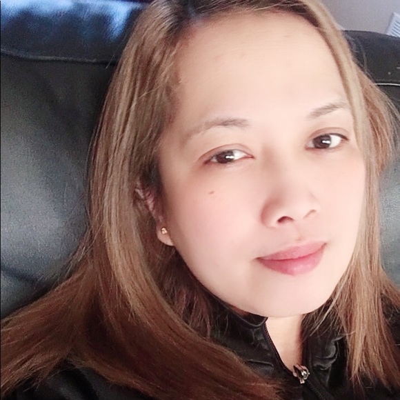 Profile Picture of Joan Salido (@samantha0188) on Poshmark