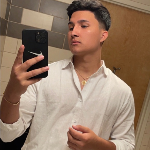 Profile Picture of Jason Sandoval (@jasonsandoval15) on Poshmark