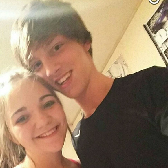 Profile Picture of Nakya Stradtner (@nakya_stradtner) on Poshmark