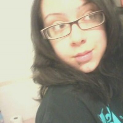 Profile Picture of Chloe Weiter (@ChloeWeiter) on Twitter