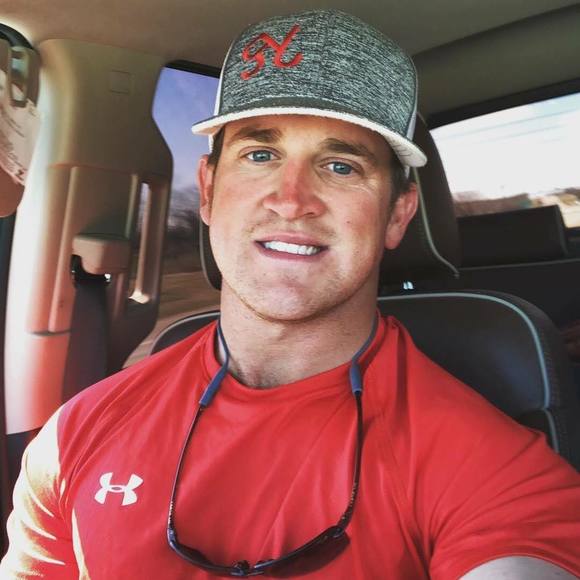 Profile Picture of Daniel Sanderson (@slowsleeper21) on Poshmark