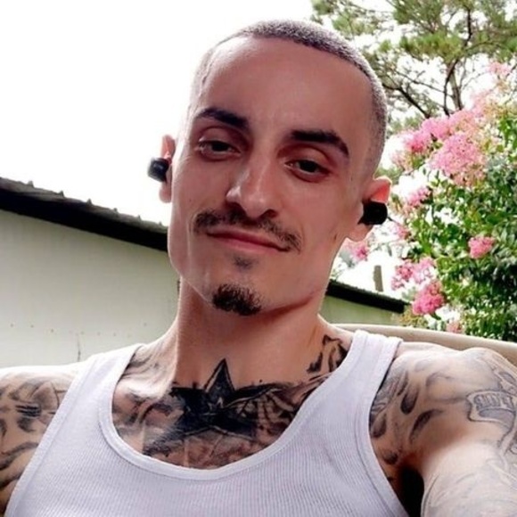 Profile Picture of Pablo Gonzales (@pablogonzale147) on Poshmark