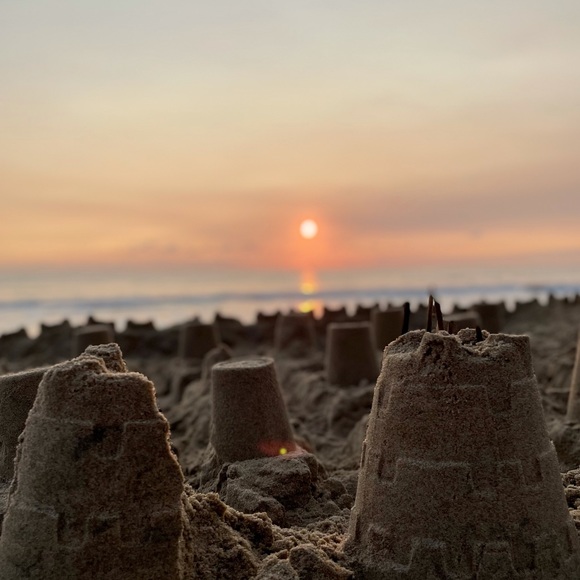 Profile Picture of Nadia Holcroft (@nadiaholcroft) on Poshmark