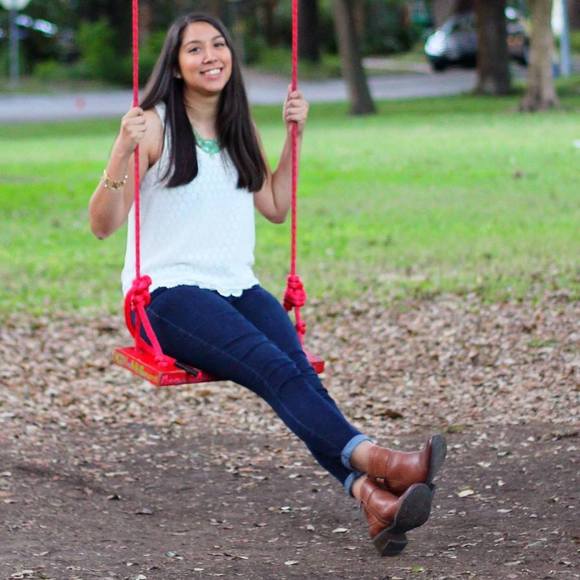 Profile Picture of Jenafer Lopez (@jenaferlopez) on Poshmark