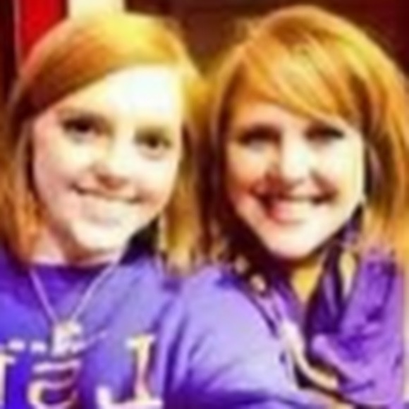 Profile Picture of Kimberley Sipes (@krsipes) on Poshmark