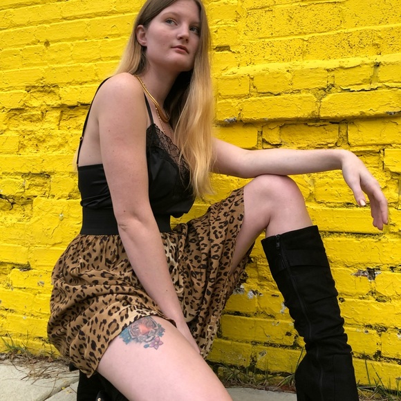 Profile Picture of Rebecca Hogan (@rebeccahogan05) on Poshmark