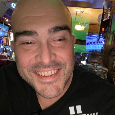 Profile Picture of Eric Mark (@ericbasta) on Twitter