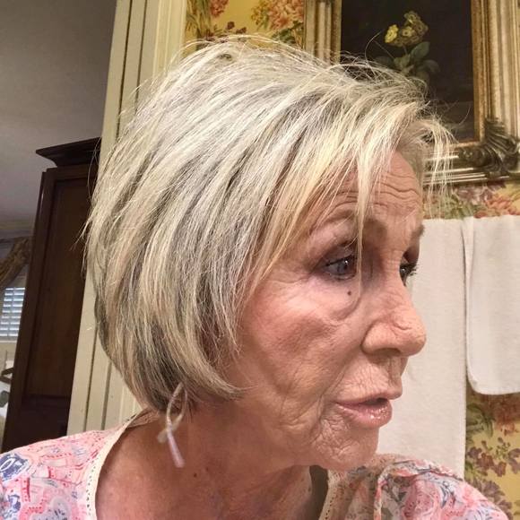 Profile Picture of Cathy Allen (@cathyallen431) on Poshmark