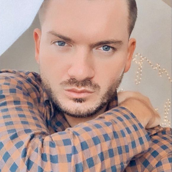 Profile Picture of Cody Kolstad (@codykol) on Poshmark