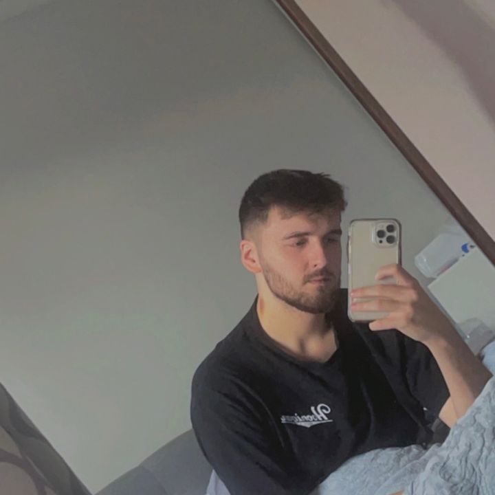 Profile Picture of Blake (@blakebdr) on Tiktok