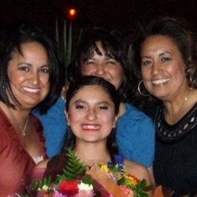 Profile Picture of Tina Campos-Fernandez (@TweetyTC) on Twitter