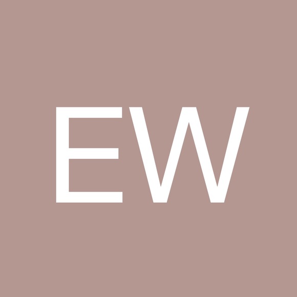 Profile Picture of Ebonie Wilson (@eboniewilson577) on Poshmark
