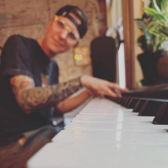 Profile Picture of Lexsi Mross (@lexsi_mross) on Poshmark