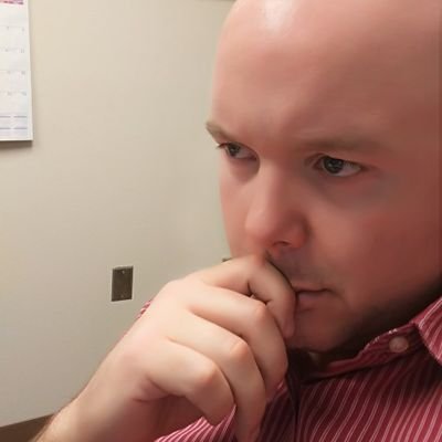 Profile Picture of The Beige Knight (@TheOldEvan) on Twitter